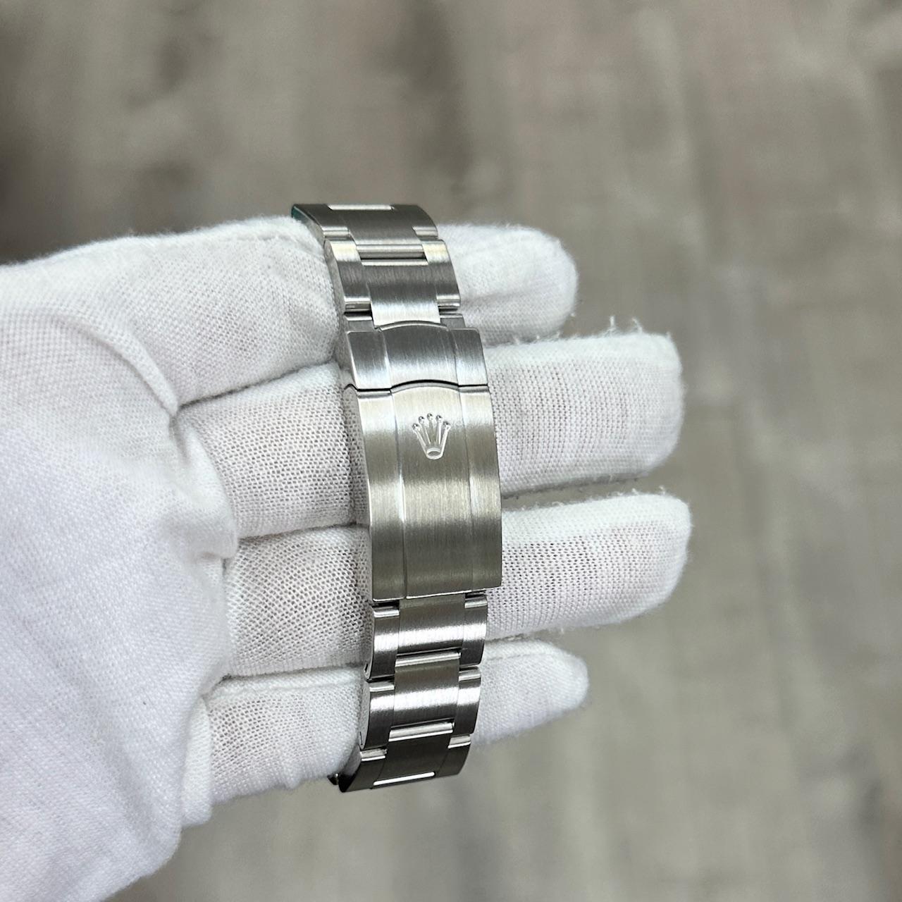 Rolex Oyster Perpetual 116000 36mm Grape Dial Diamond Lünette Stahl Box Papier im Angebot 1
