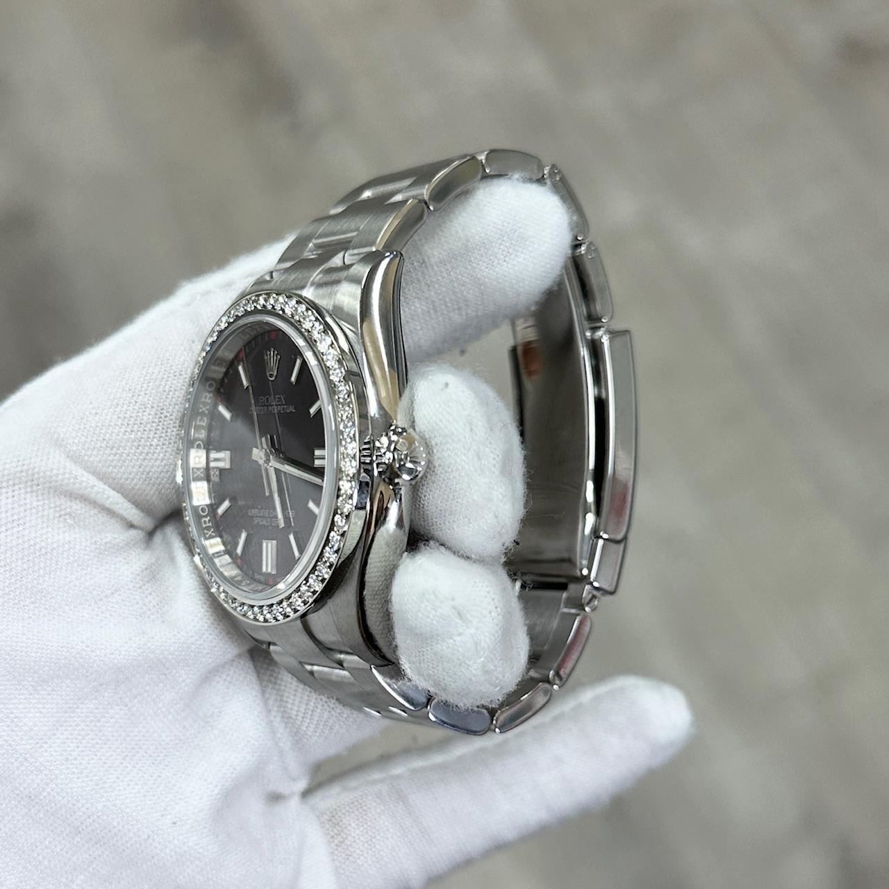 Rolex Oyster Perpetual 116000 36mm Grape Dial Diamond Lünette Stahl Box Papier für Damen oder Herren im Angebot