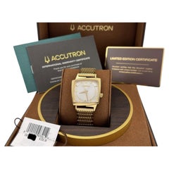 Accutron Legacy 521 2SW7A002 Silver Dial Gold Tone Steel Box Papers