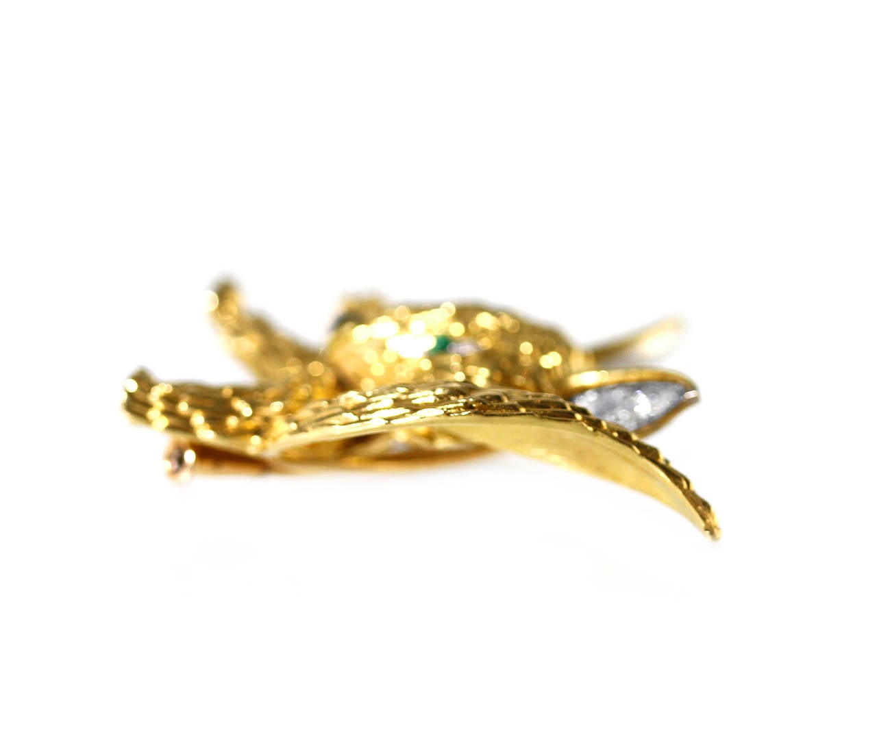1960s Boucheron Emerald Diamond Gold Fox Pin In Excellent Condition In Atlanta, GA
