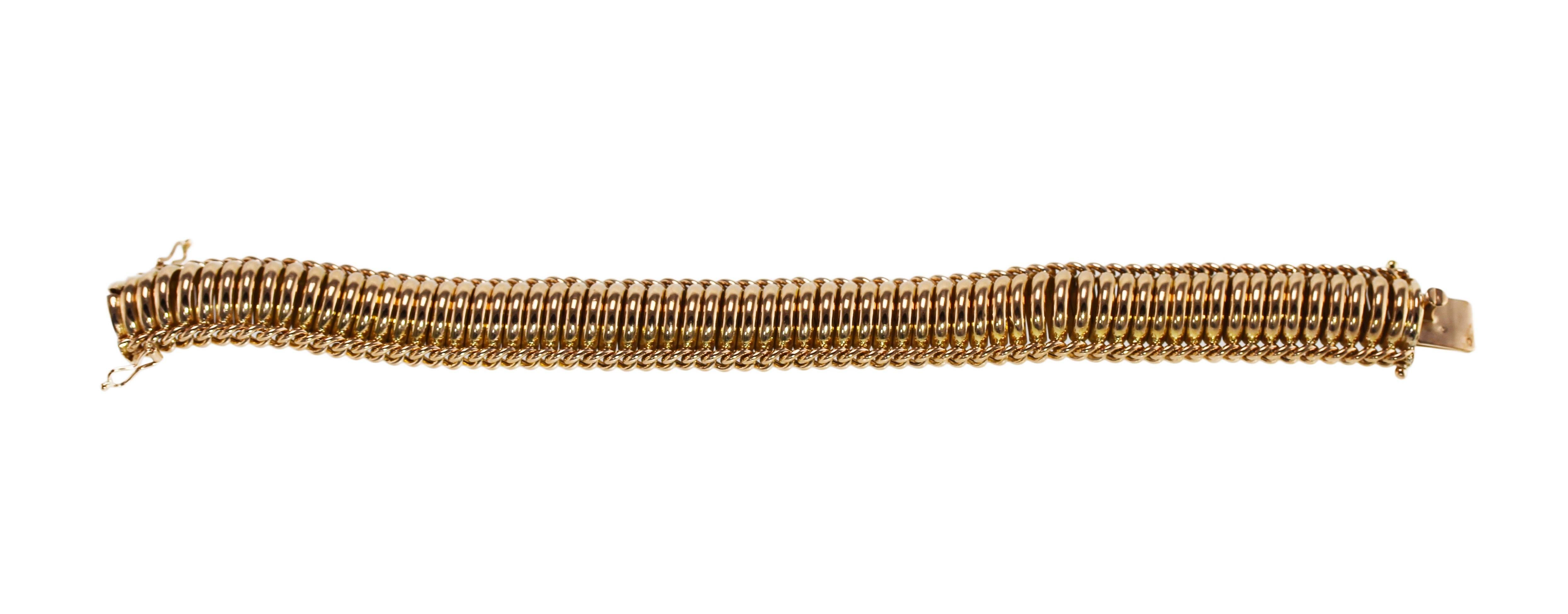 French Gold Link Bracelet In Excellent Condition In Atlanta, GA