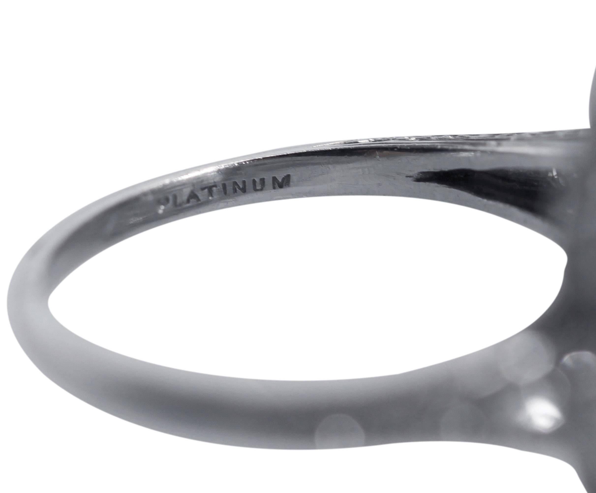 Women's or Men's Art Deco Ellis Bros Diamond Platinum Ring