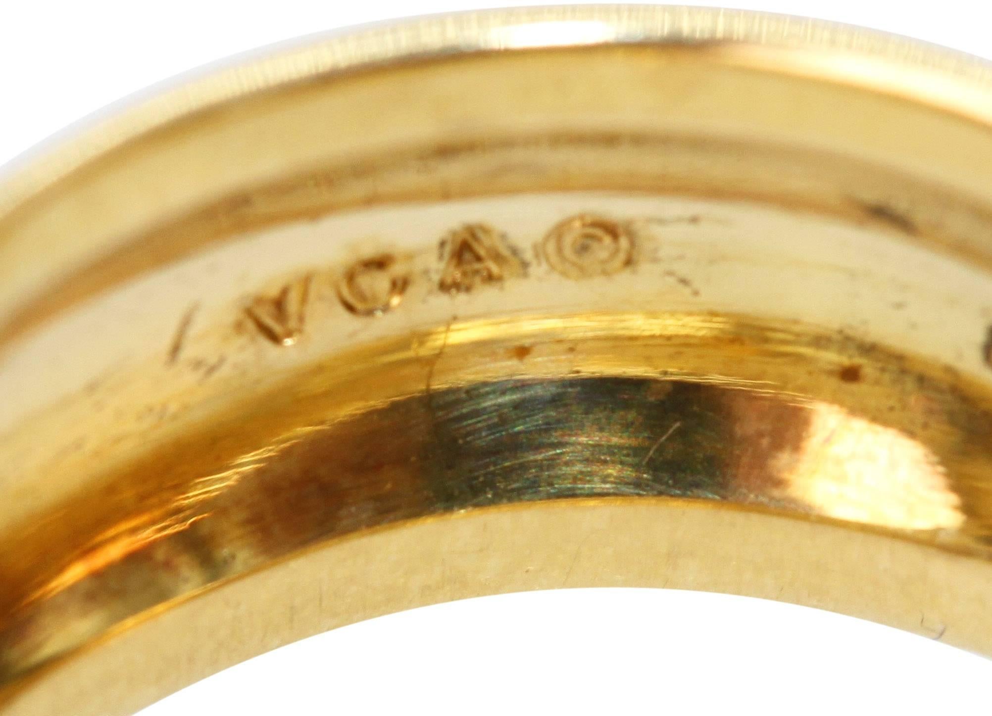 Van Cleef & Arpels Sapphire Diamond Gold Band Ring, 1970s 3