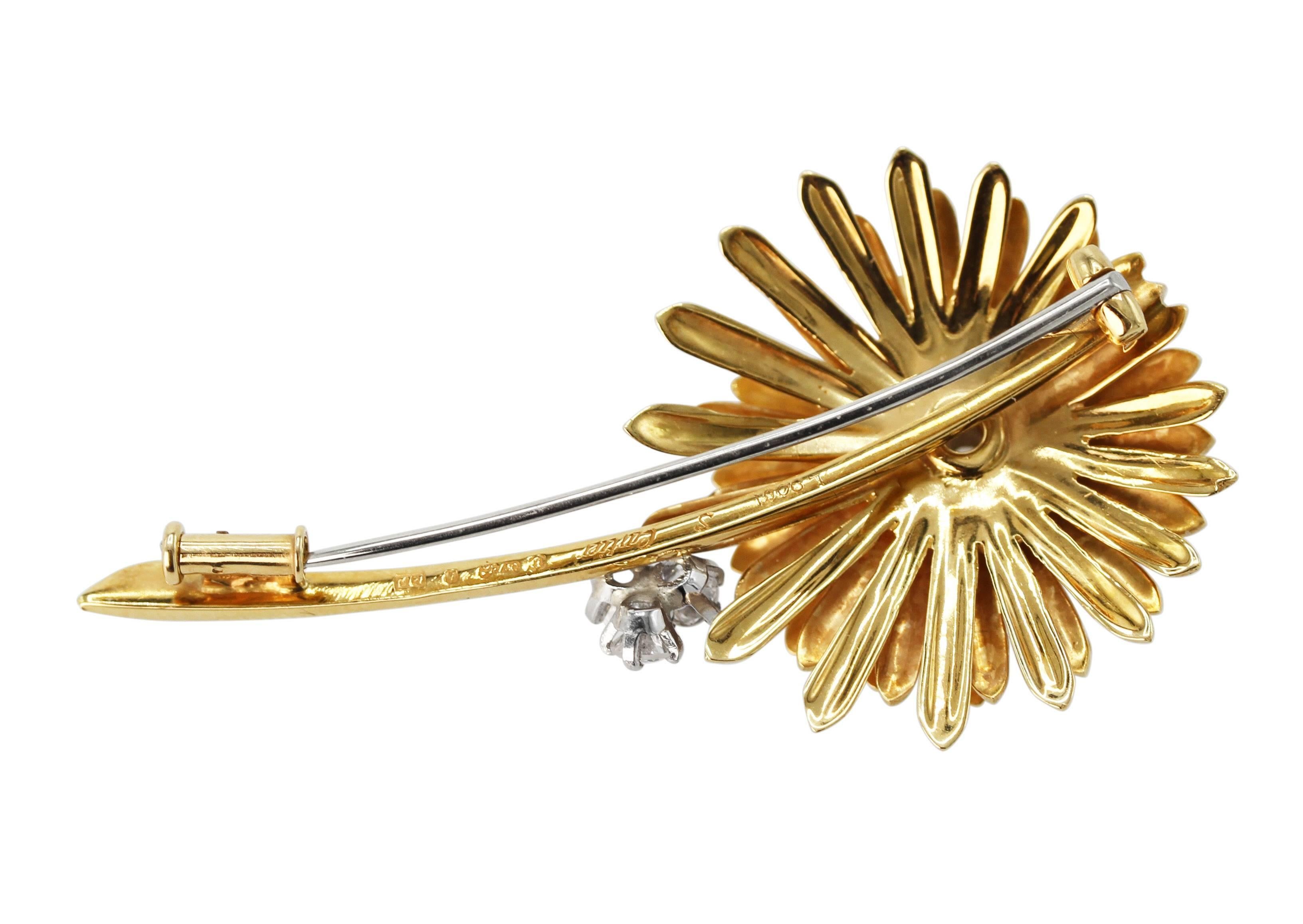1970s Cartier Diamond and Yellow Gold Flower Brooch In Excellent Condition In Atlanta, GA