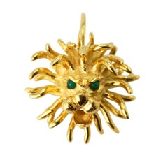 1970s Cartier Chrysoprase and Gold Pendant Necklace