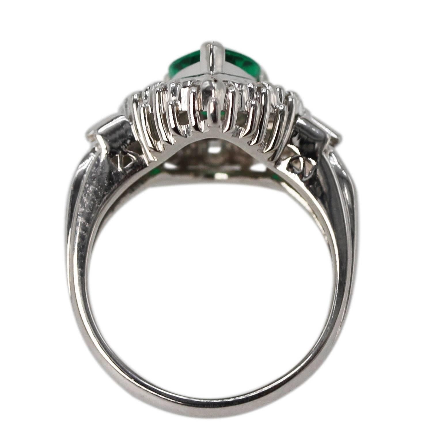 GIA Certified 1.52 Carat Emerald and Diamond Ring In Excellent Condition In Atlanta, GA