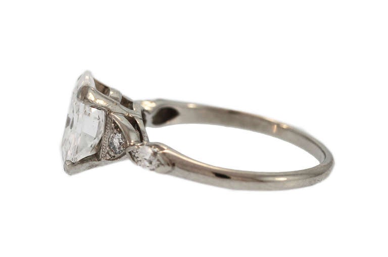 1940s Platinum and D Flawless Diamond Engagement Ring In Good Condition In Atlanta, GA