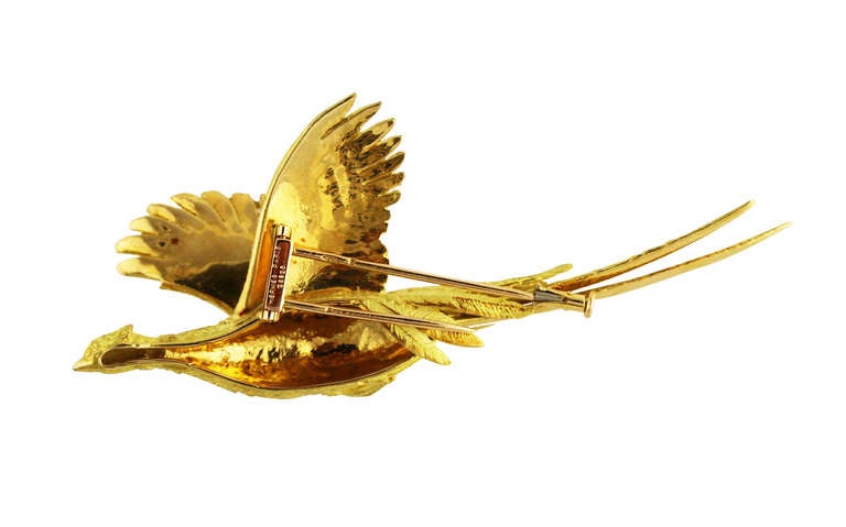Hermes Emerald and Gold Pheasant Brooch In Good Condition In Atlanta, GA