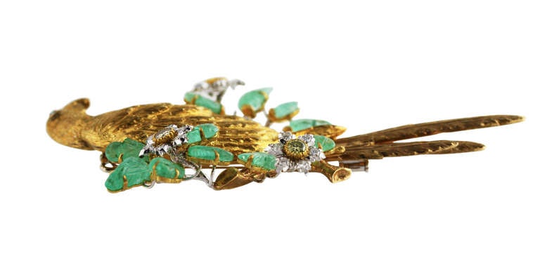 Buccellati Emerald, Diamond and Gold Bird Brooch In Good Condition In Atlanta, GA