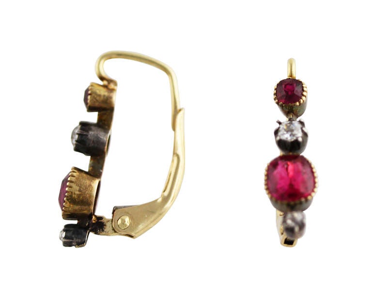 Georgian Late 19th Century Burmese Ruby, Diamond and Silver-Topped Gold Earrings