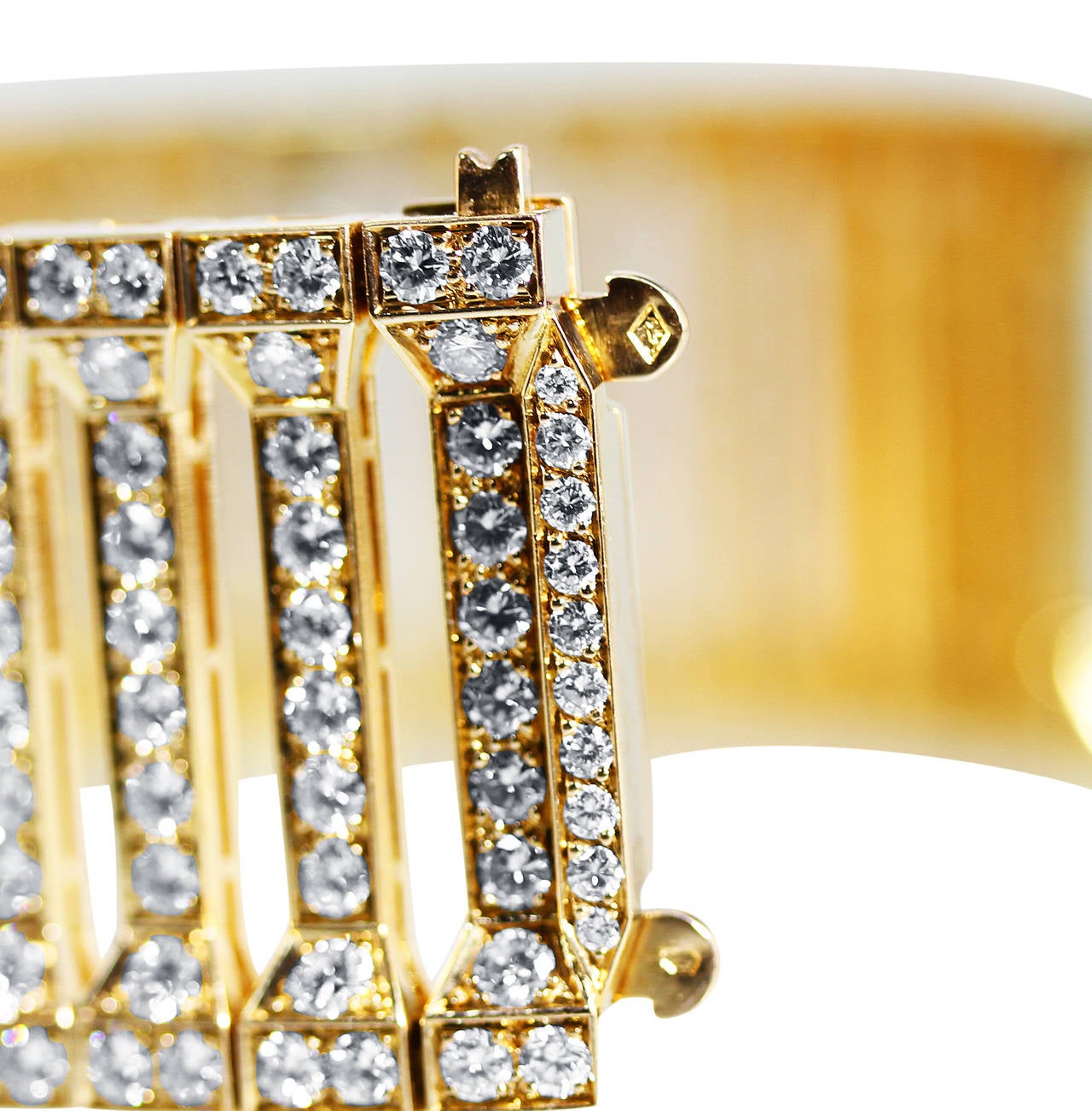 Fabulous Limited Cartier Diamond Gold Link Bracelet 2