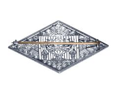 Early 20th Century Charlton & Co. Diamond Platinum Brooch