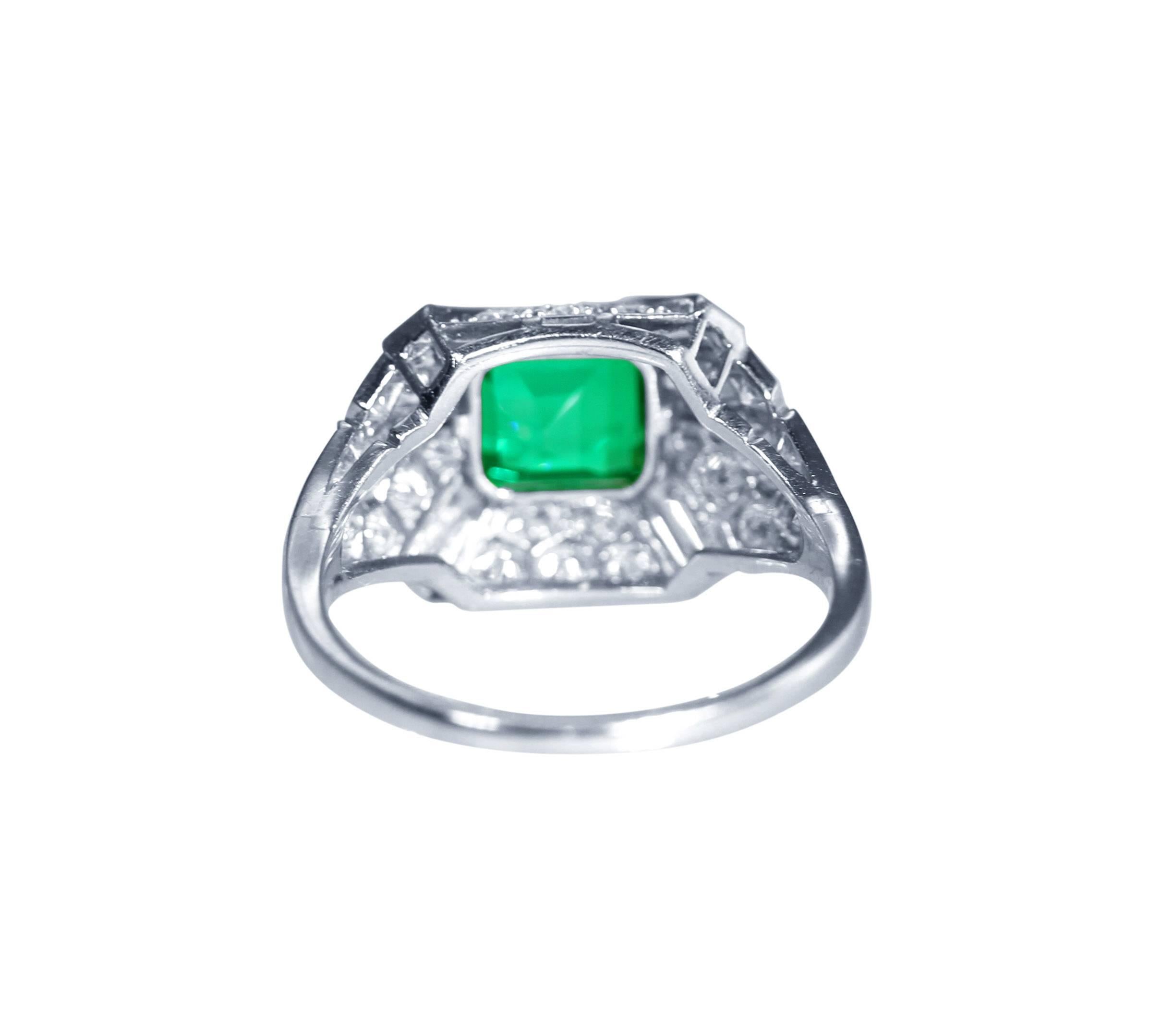 Women's or Men's Art Deco Colombian Emerald Diamond Platinum Ring