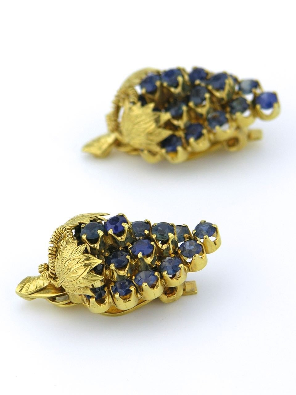 Retro Blue Sapphire Gold Grape Clip Earrings