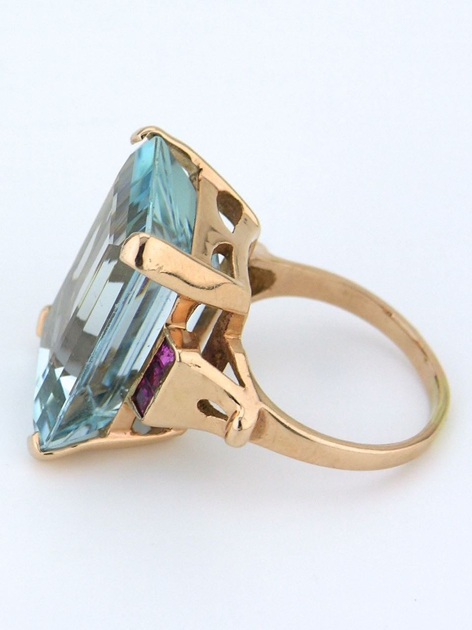 American Retro Aquamarine Ruby Gold Cocktail Ring In Excellent Condition For Sale In Potts Point, New South Wales