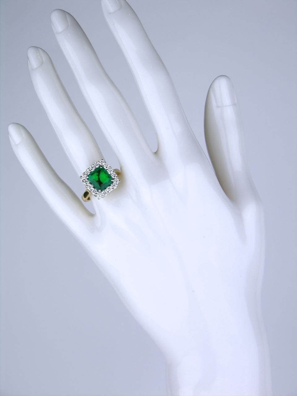 Columbian emerald diamond Gold cluster ring 1