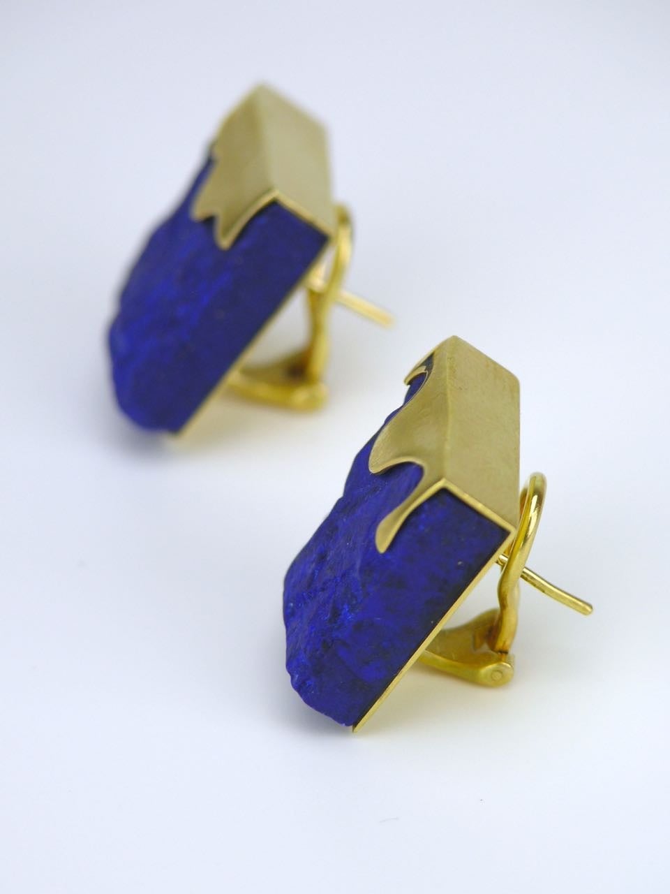 Modern Nicholas Wylde English Lapis Lazuli Gold Earrings For Sale