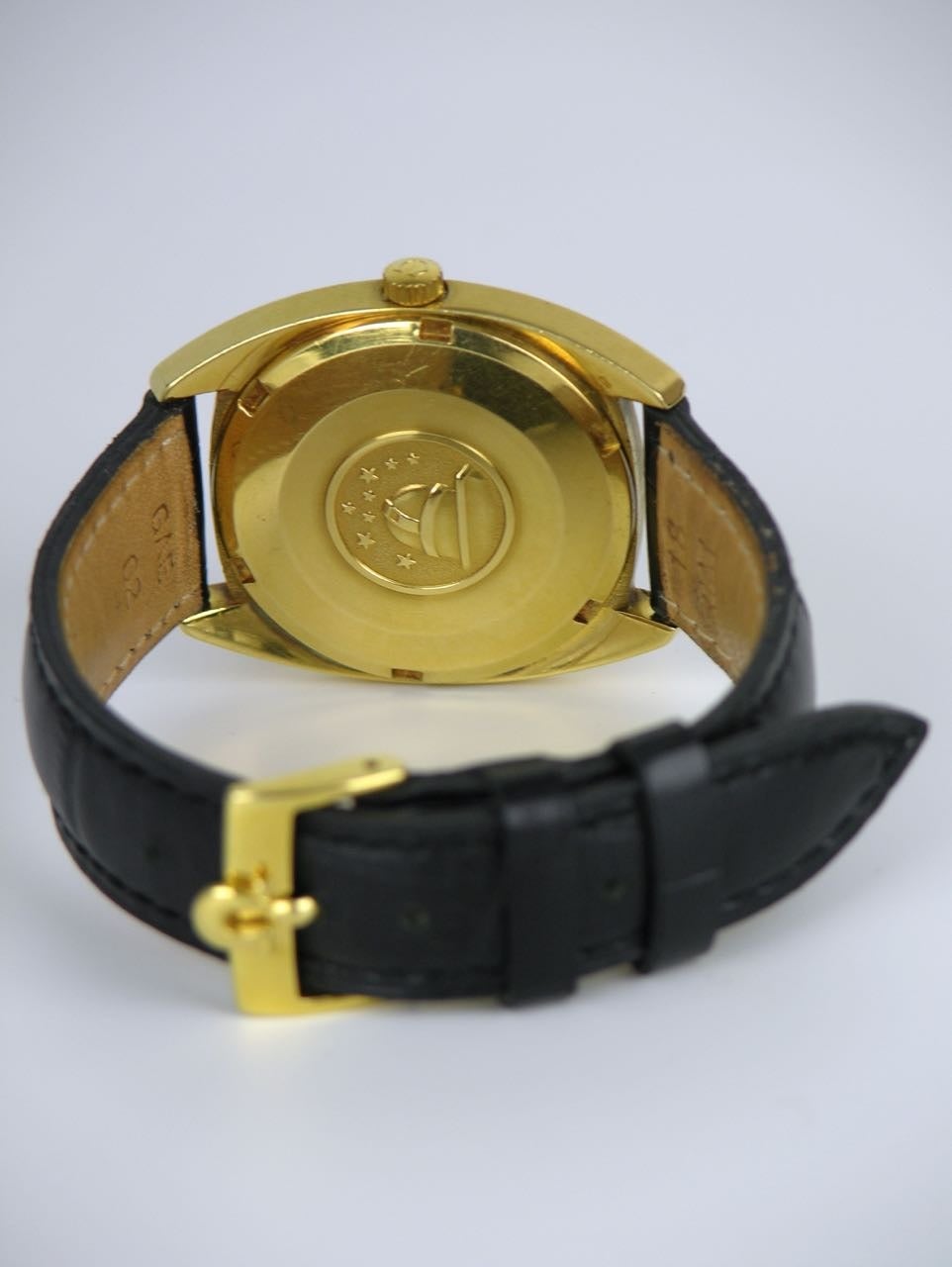 Modern Omega Yellow Gold Constellation Automatic Wristwatch