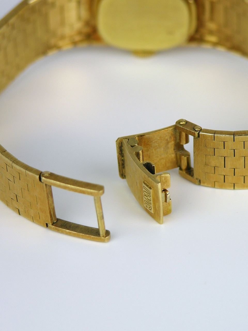 International Watch Company Lady's Yellow gold dress Wristwatch In Excellent Condition For Sale In Potts Point, New South Wales
