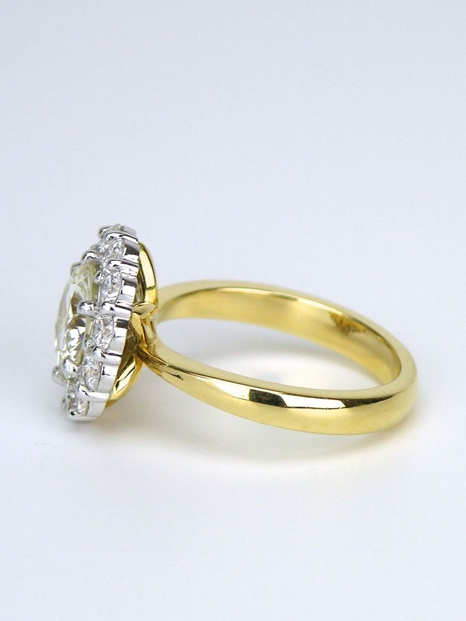 Modern Diamond Gold Cluster Ring