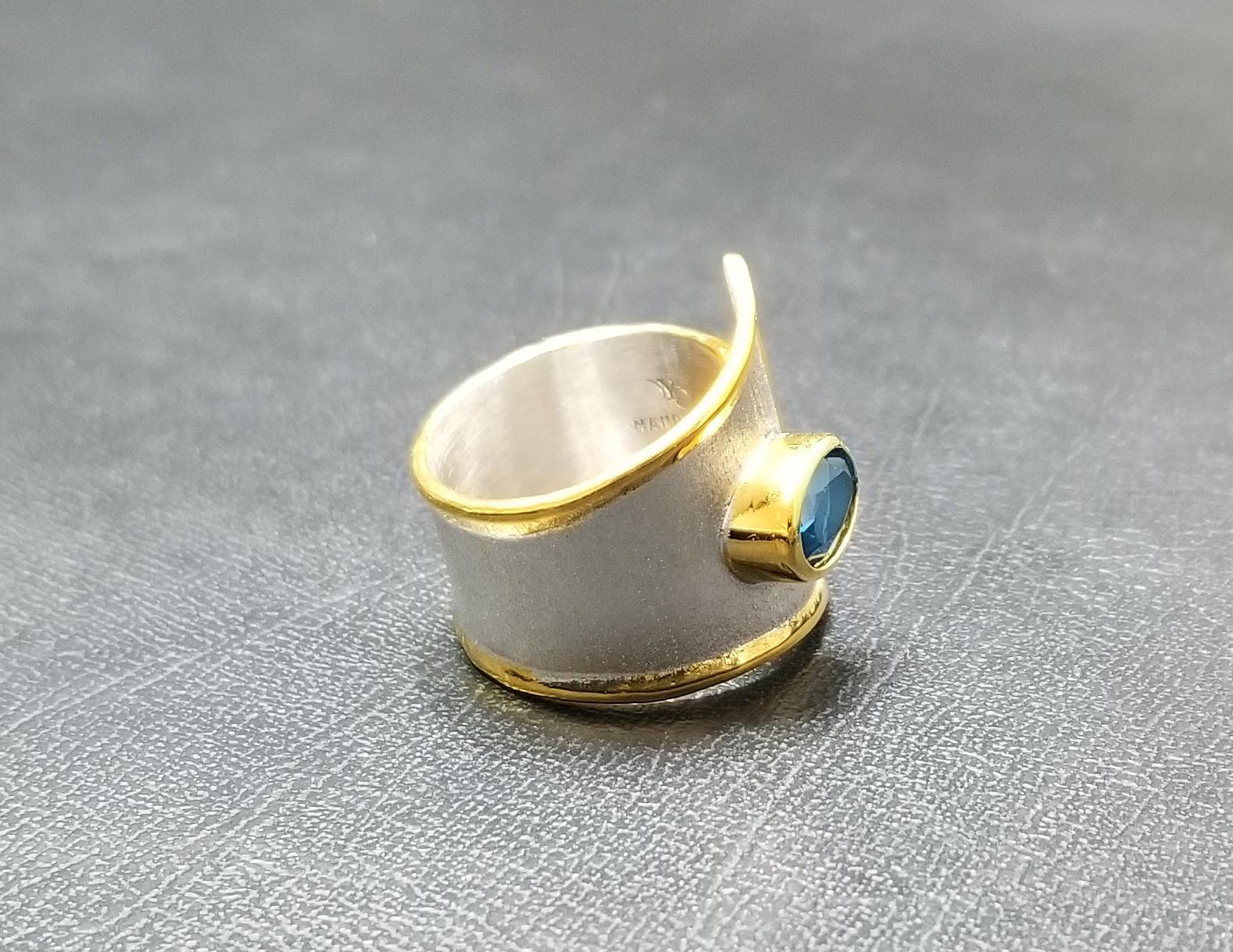 Yianni Creations Blue Topaz Fine Silver 24 Karat Gold Two Tone Wide Band Ring In New Condition For Sale In Astoria, NY