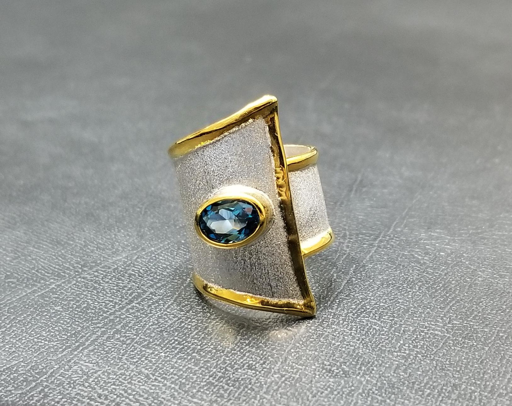 Yianni Creations Blue Topaz Fine Silver 24-Karat Gold Two Tone Wide Band Ring In New Condition For Sale In Astoria, NY