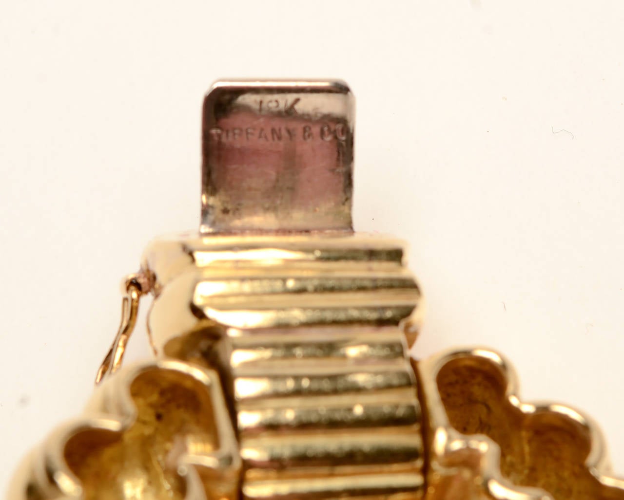 Tiffany & Co. Huge Ribbed Gold Links Bracelet 2