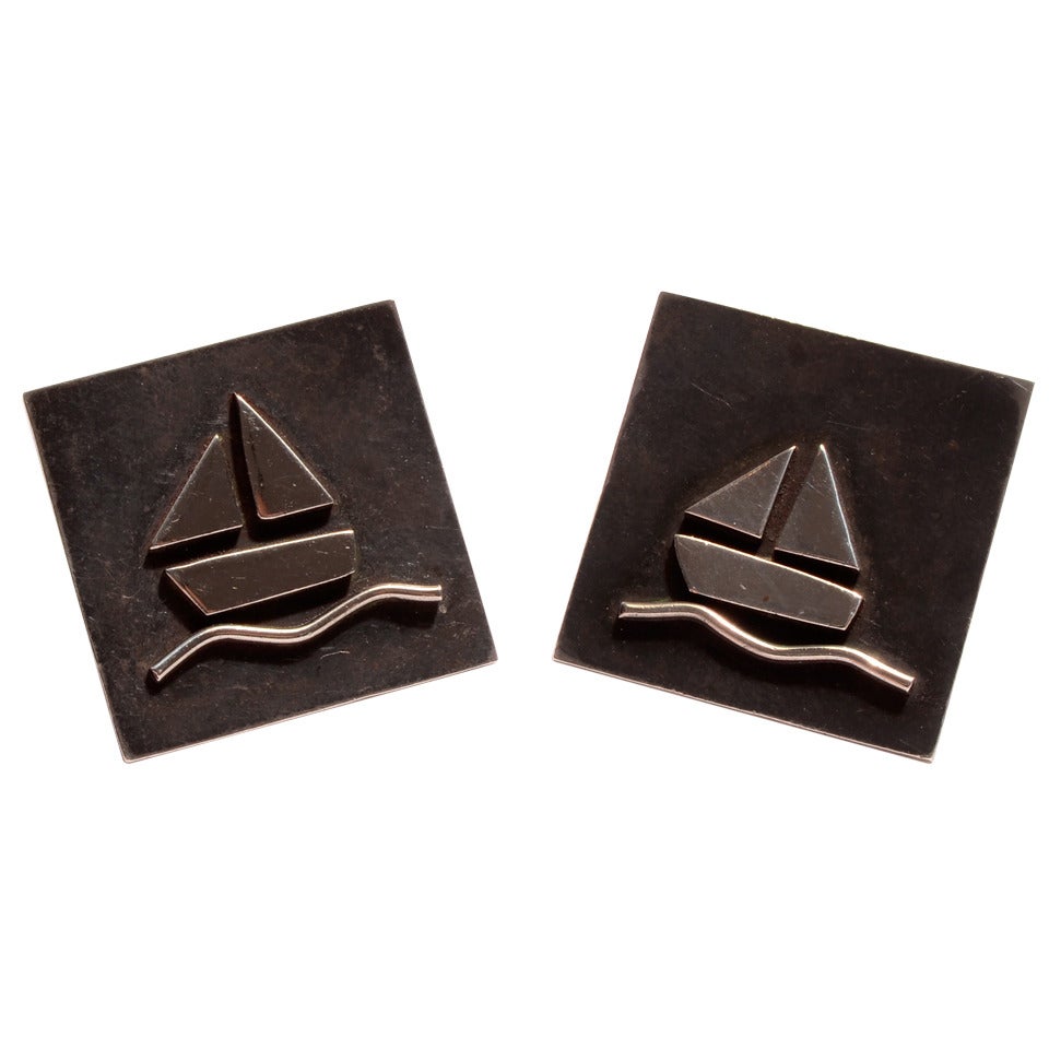 Sterling Silver Cufflinks with Sailboats For Sale