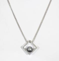 Damiani Black Pearl and Diamonds Necklace