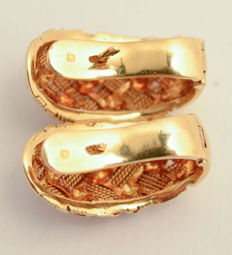 Halbcreolen-Ohrringe aus Gold im Zustand „Hervorragend“ im Angebot in Darnestown, MD