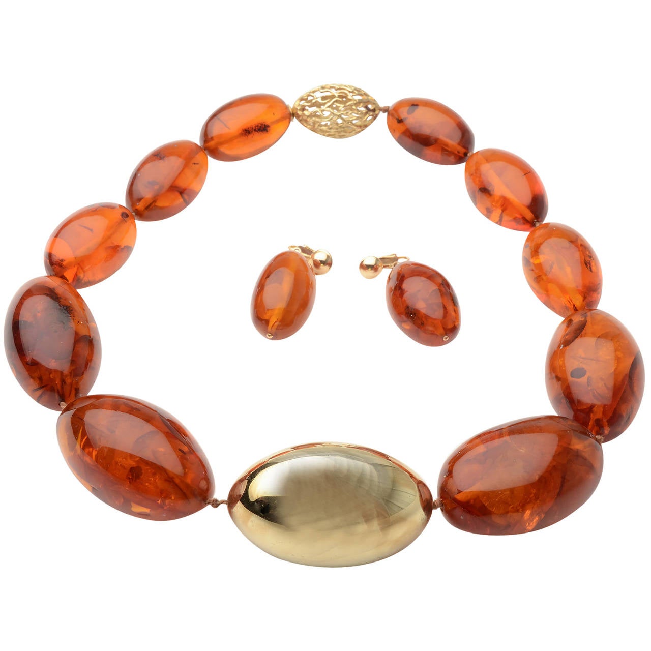 Amber Necklace and Earrings with Gold Bead For Sale
