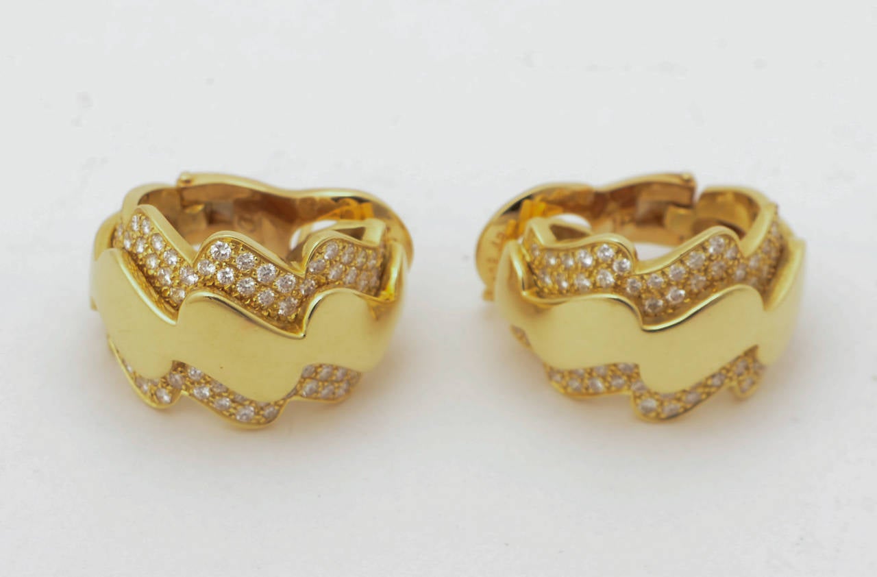 Women's Van Cleef & Arpels Diamond Gold Earrings