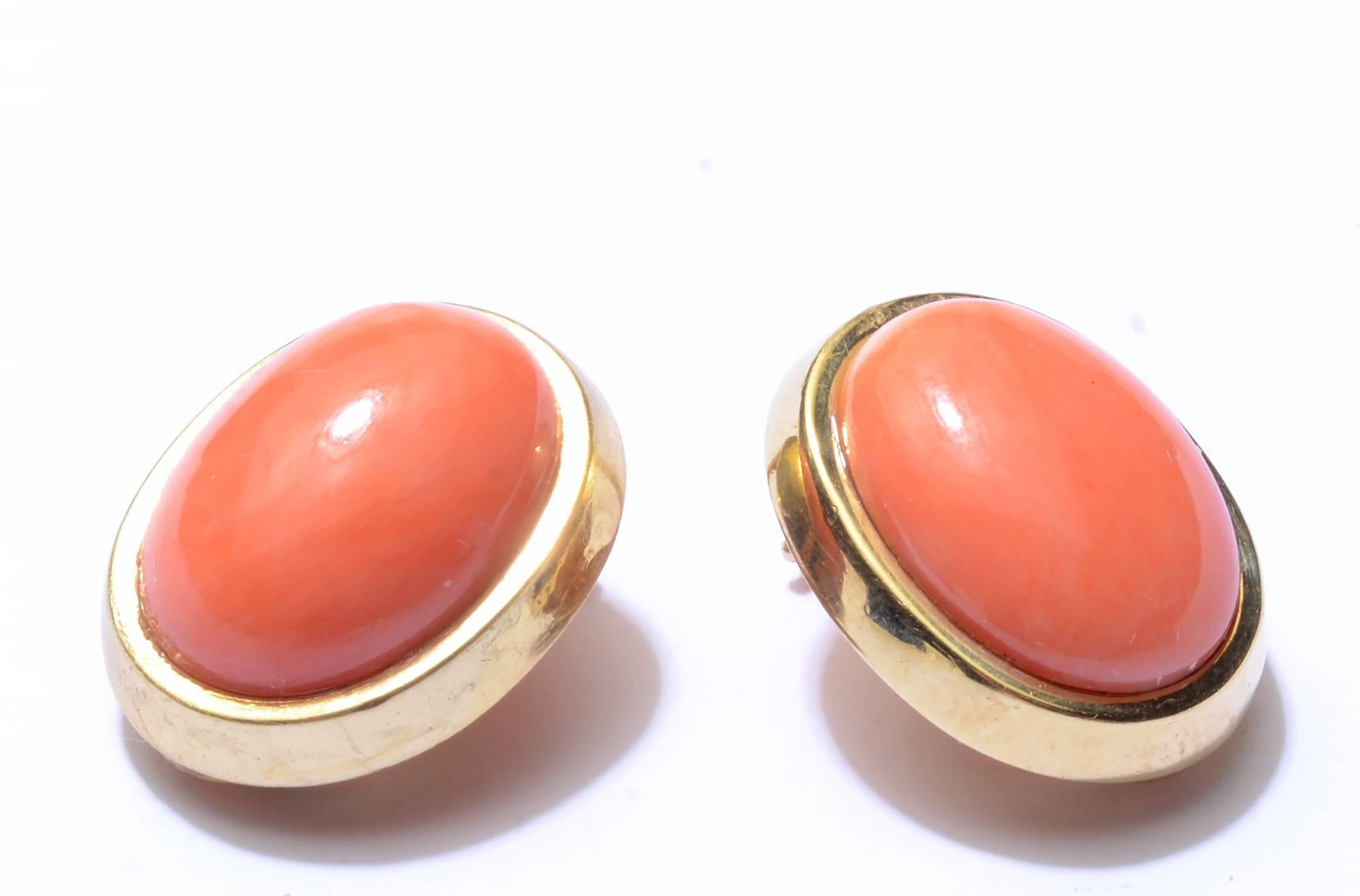 Cellino Coral Gold Earrings In Excellent Condition In Darnestown, MD