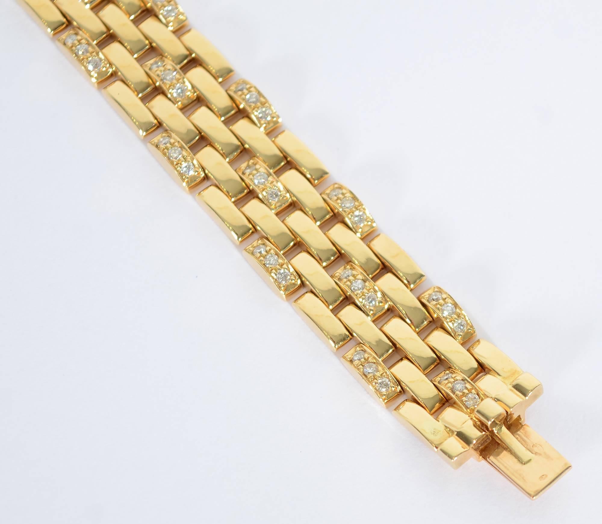 Cartier Panther-Armband aus Gold mit Diamanten im Zustand „Neu“ in Darnestown, MD