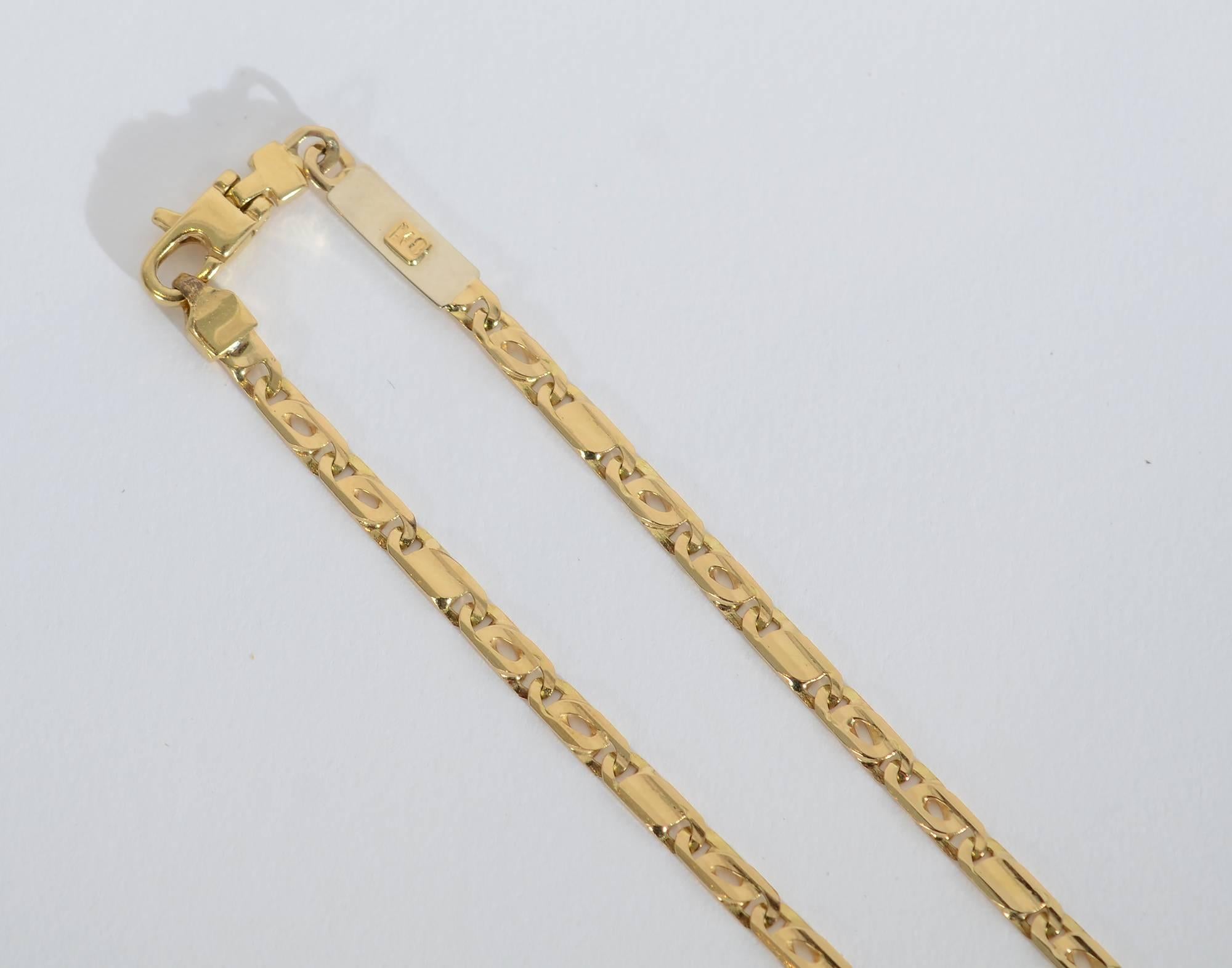 Gold Pendant Necklace by Antonio Grediaga Kieff In Excellent Condition For Sale In Darnestown, MD