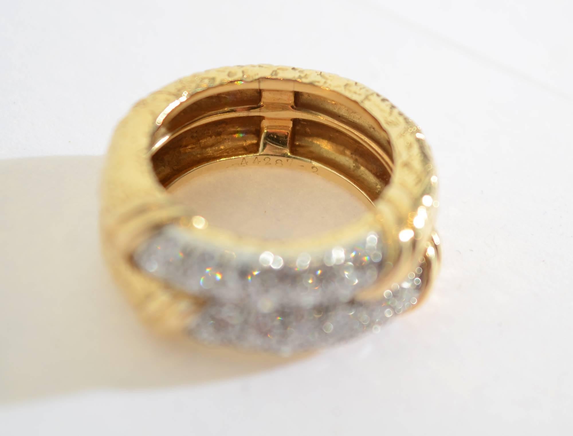 Women's or Men's Van Cleef & Arpels Double Band Gold Diamond Ring