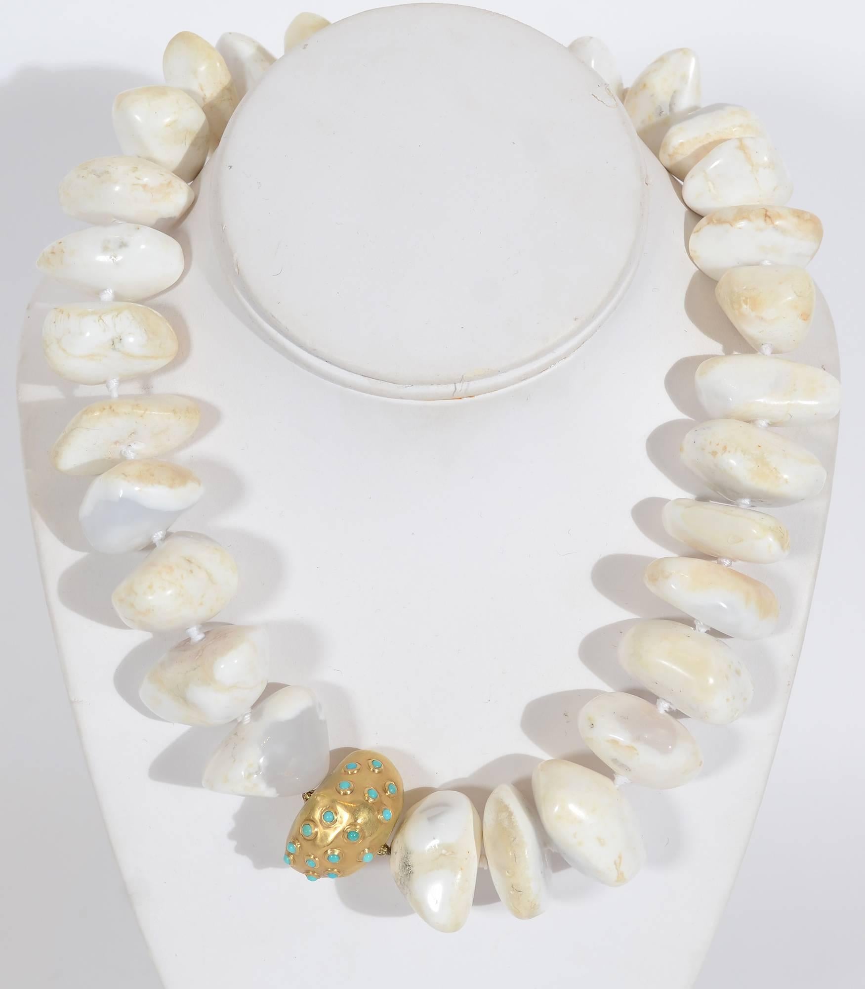 Verdura White Turquoise Necklace In Excellent Condition In Darnestown, MD