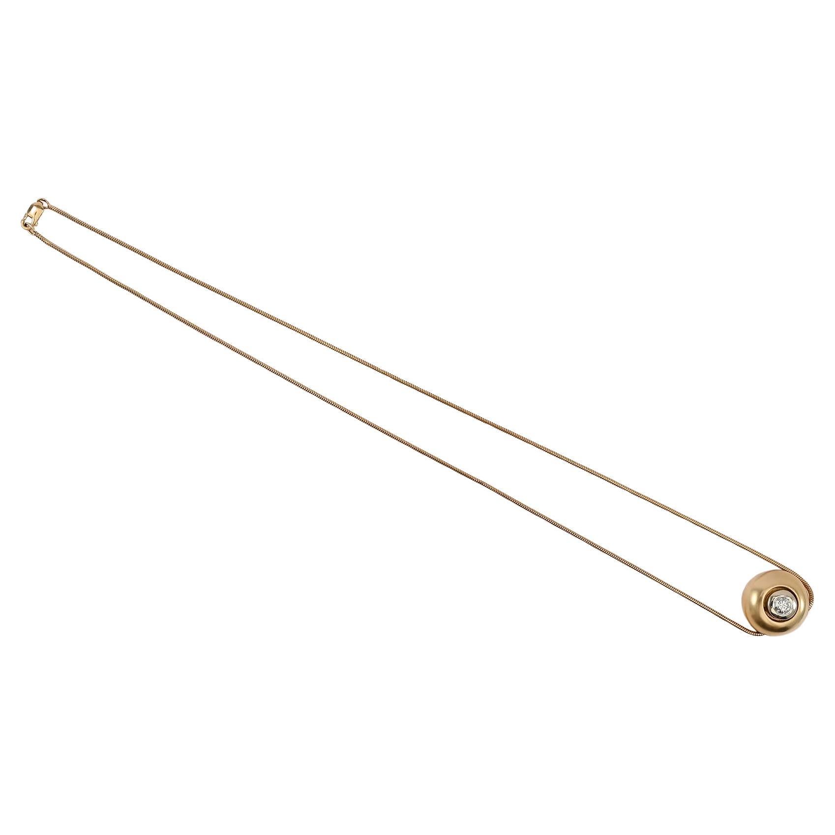 Collana con ciondolo di diamanti in vendita