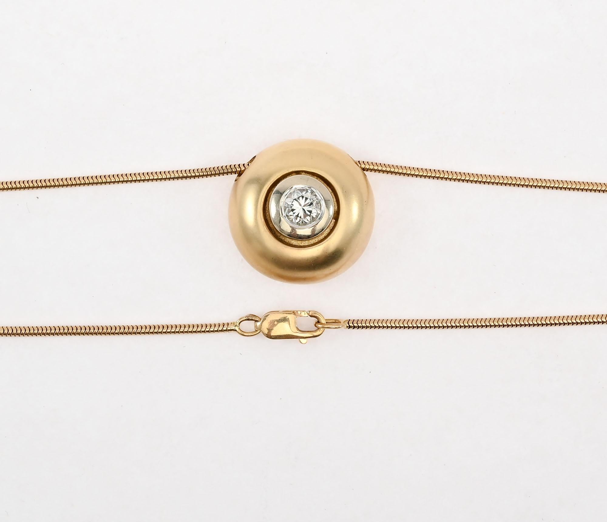 Collana con ciondolo di diamanti In condizioni ottime in vendita a Darnestown, MD