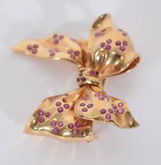 Retro Burma Ruby Gold Bow Brooch