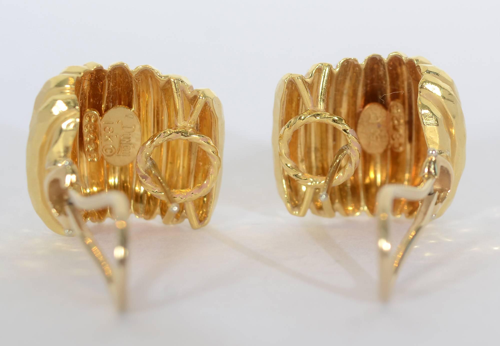 Women's Henry Dunay Gold Ribbed Earrings