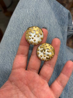 Orecchini BVLGARI ITALIA vintage degli anni '70 in oro giallo 18 carati e madreperla