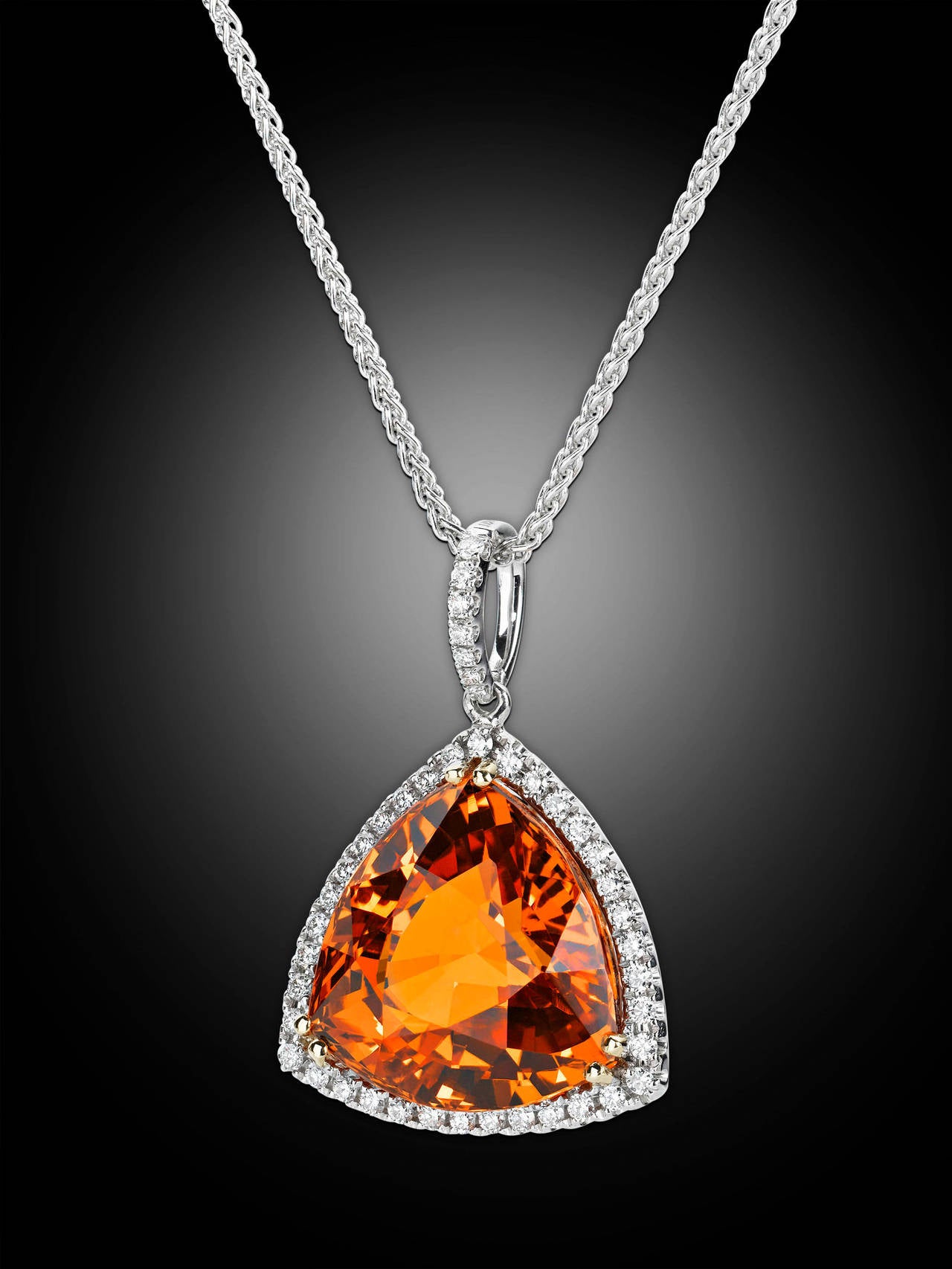 Mandarin Pendant 15.01 Carat For Sale at 1stdibs