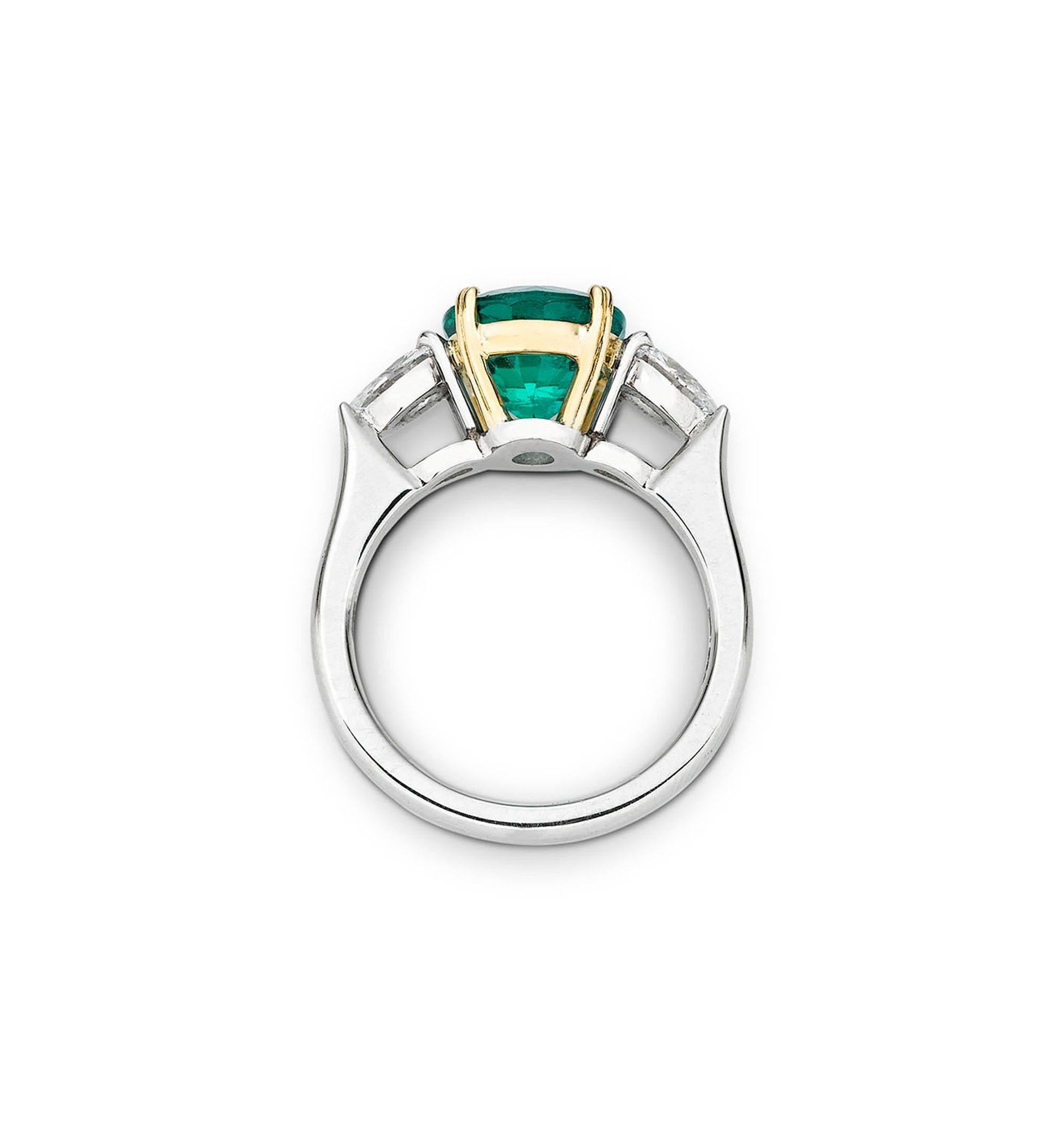 Contemporary 2.58 Carat Emerald Diamond Gold Platinum Ring