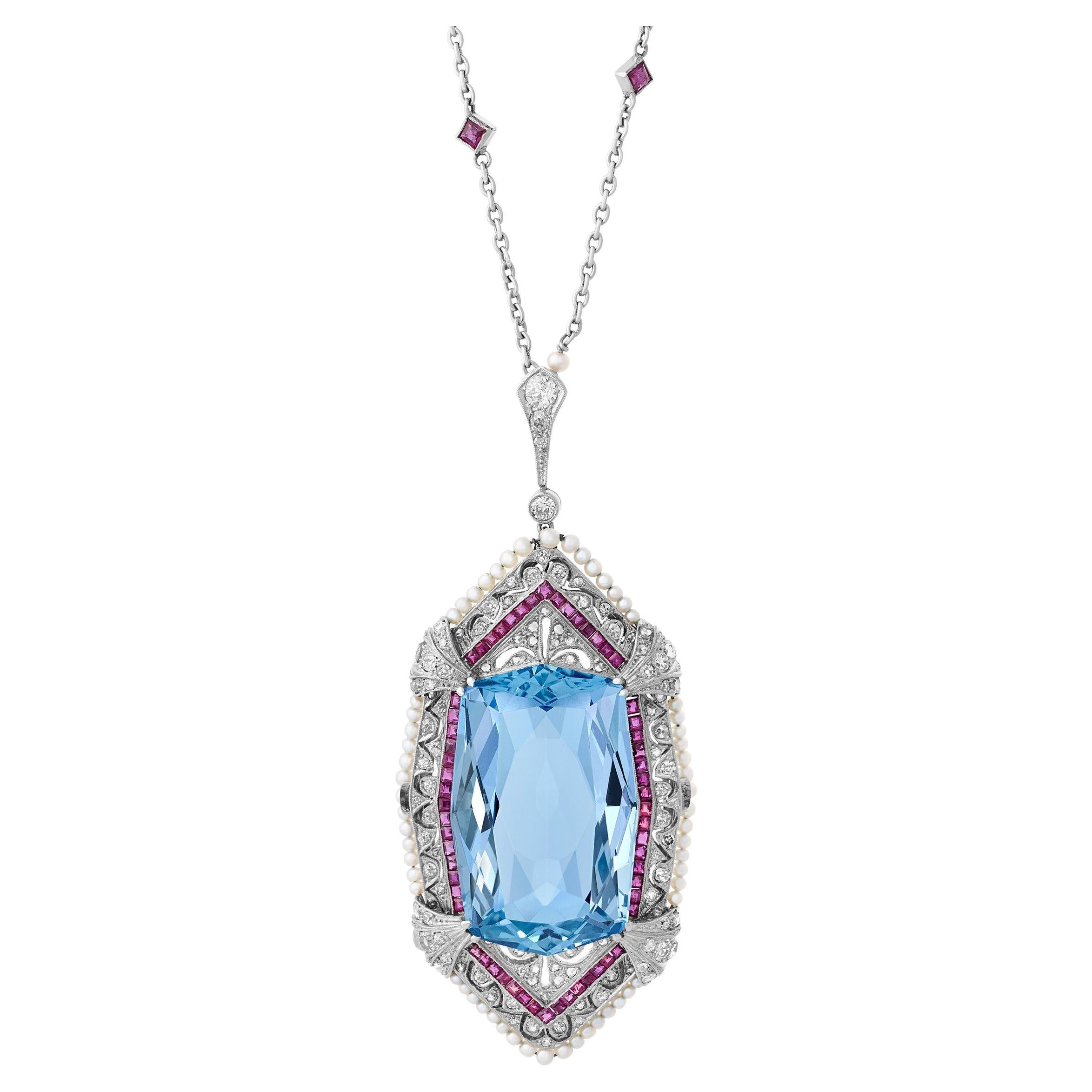 Tiffany & Co. Collana con ciondolo di acquamarina, 40,00 carati in vendita