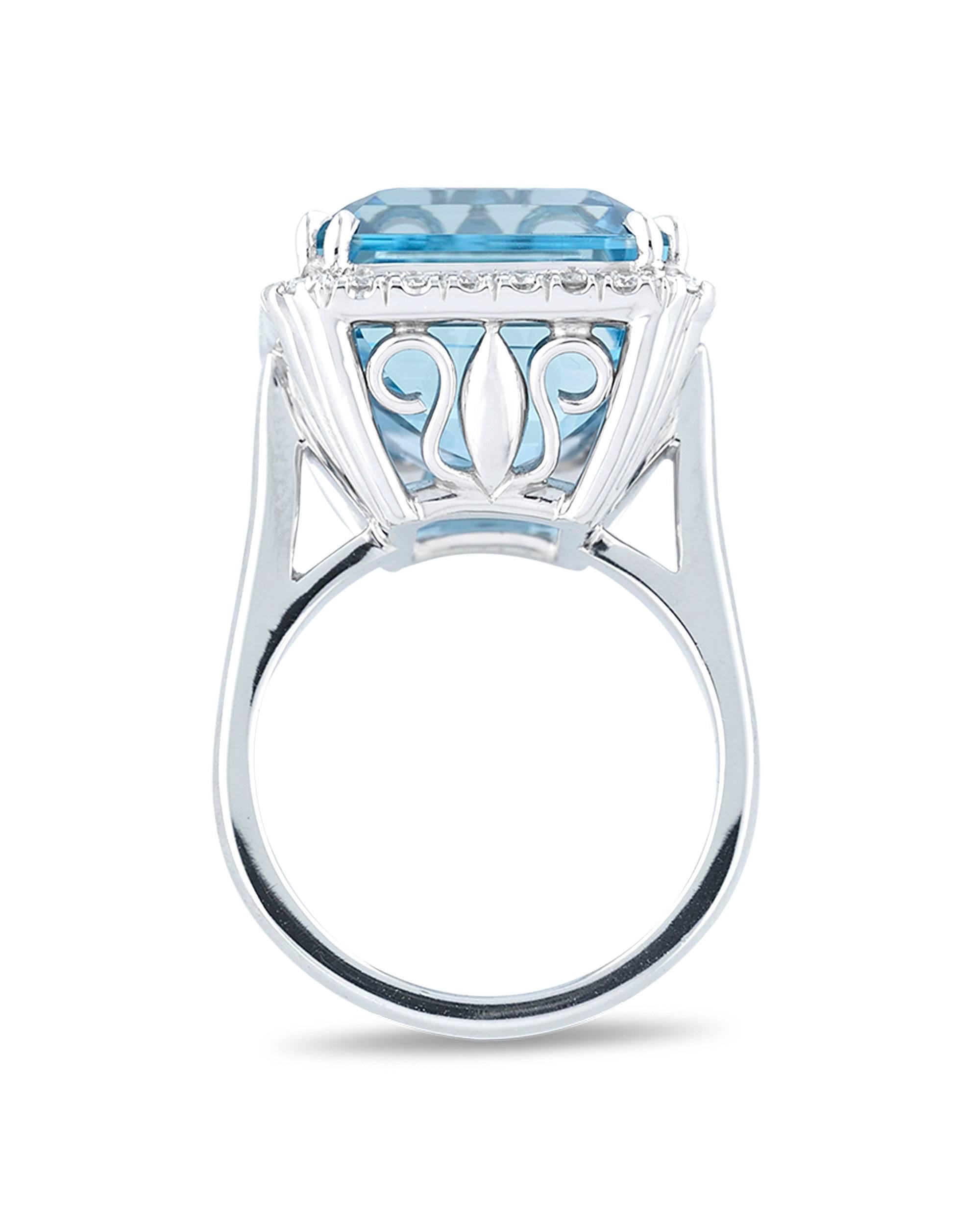 Emerald Cut 19.44 Carat Emerald-Cut Aquamarine Diamond Platinum Ring