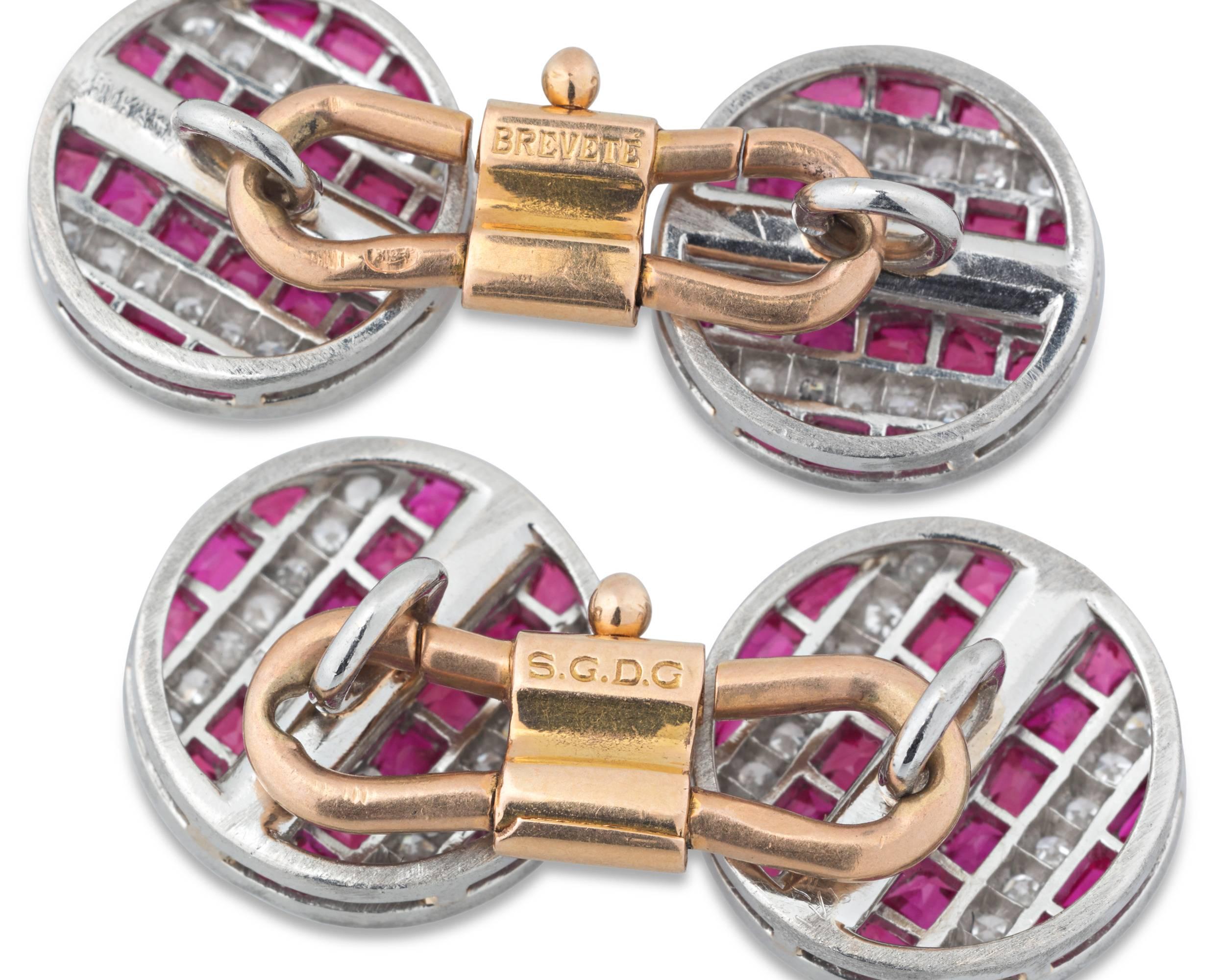 This classic set of French cufflinks and shirt studs brings together style and functionality, making them the perfect accent for the modern gentleman's ensemble. The eye-catching suite glistens with alternating rows of dazzling white diamonds and