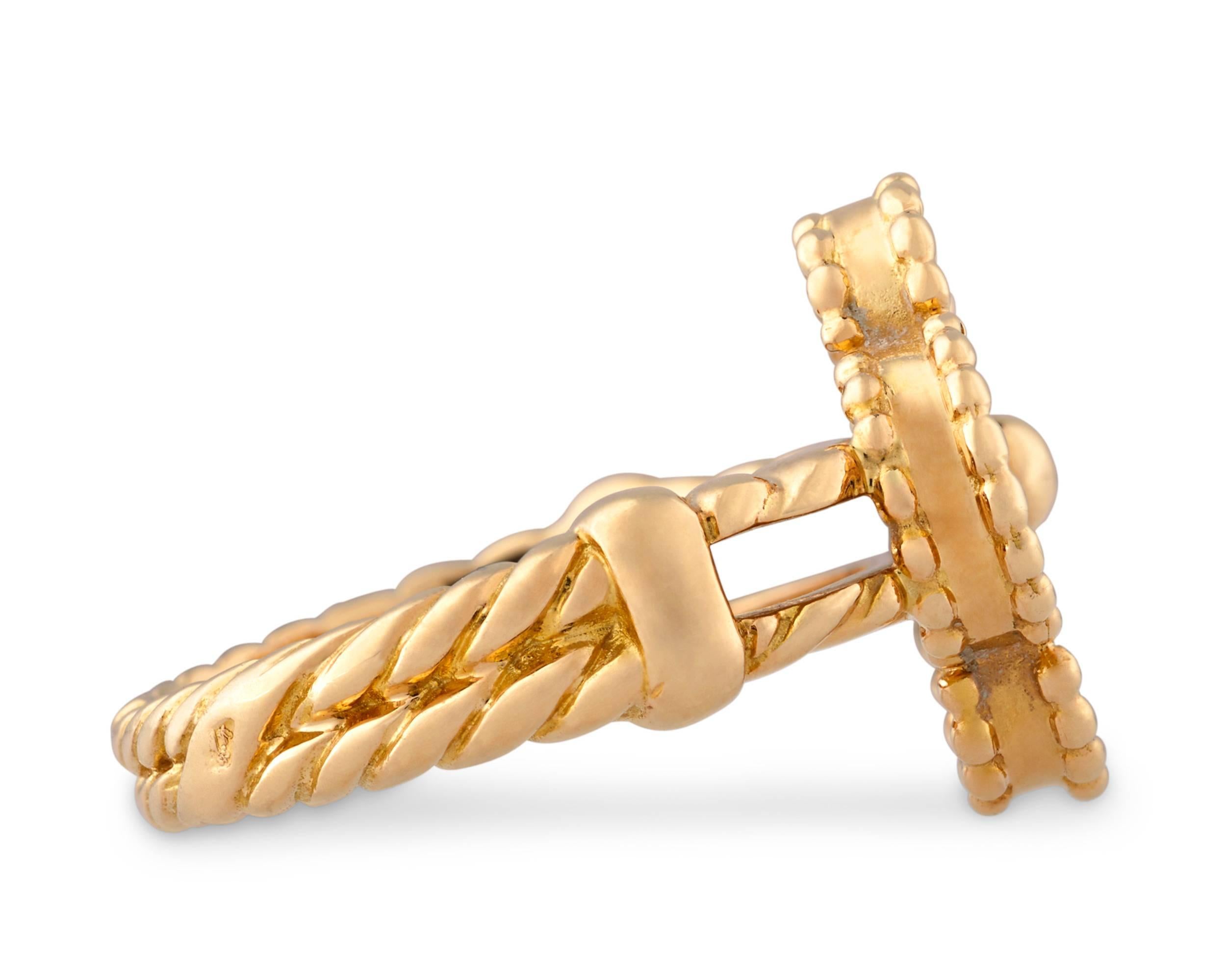 Contemporary Van Cleef & Arpels Alhambra Diamond Ring