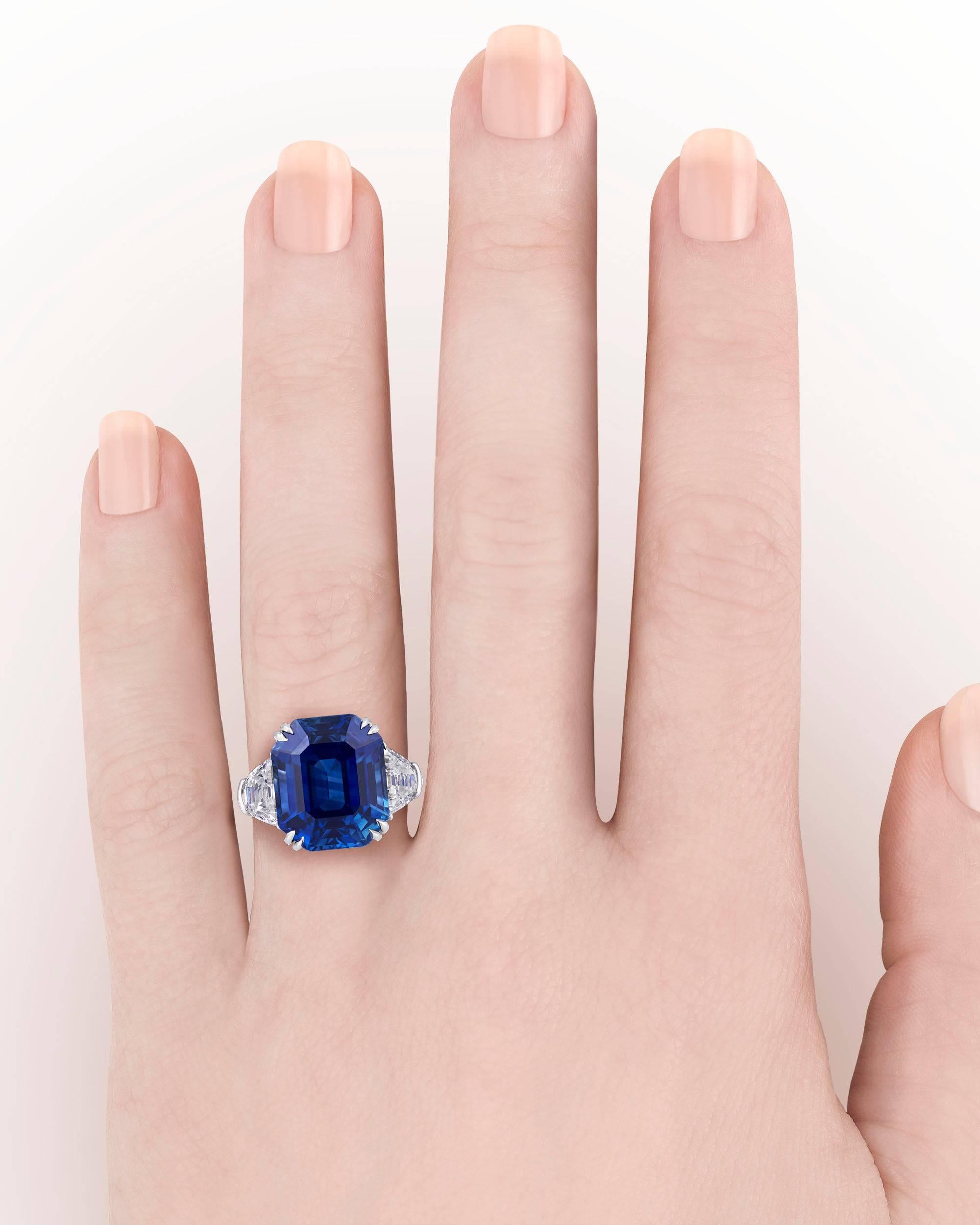 18.50 Carat Untreated Kashmir Sapphire Diamond Platinum Ring In New Condition In New Orleans, LA