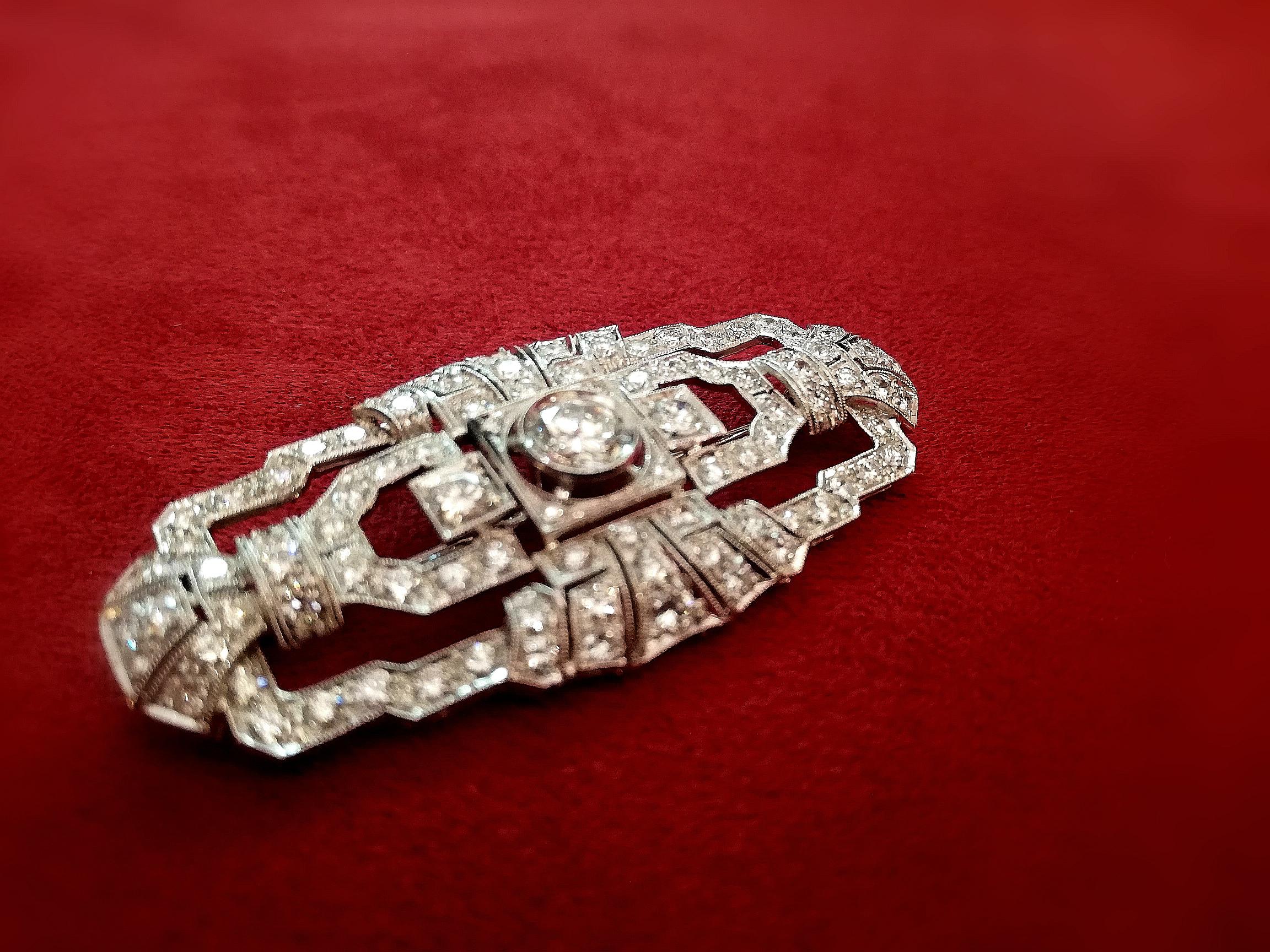 Italian Art Deco Diamond White Gold Brooch For Sale 1